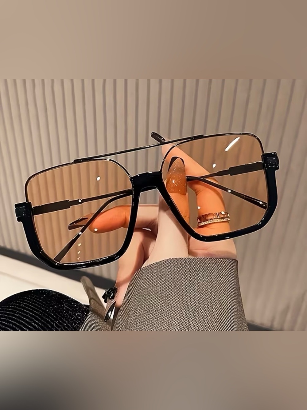 Oversized Square Sunglasses with Brown Gradient Lenses